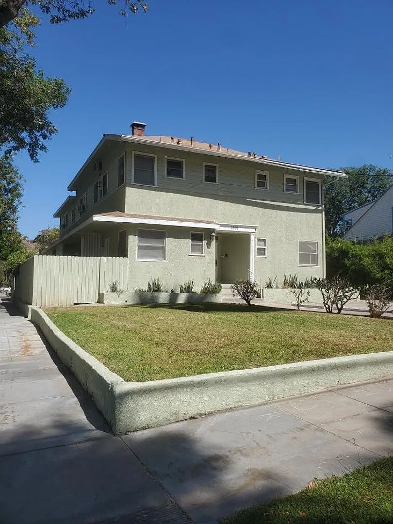 Locust Street - 3891 — Photo 1