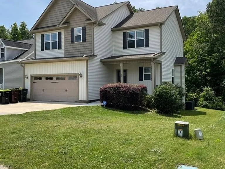 71 Wood Green Dr — Photo 2