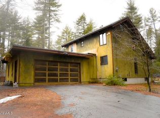 27 Stone Hill Rd, New Salem, MA 01355