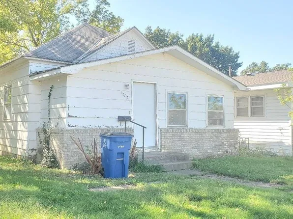 1503 W Main St, Chanute, KS 66720
