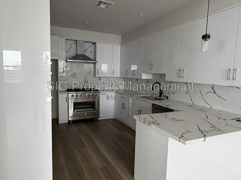 7420 Valaho Ln — Photo 5