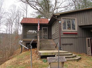 170 Settlers Ln, Franklin, NC 28734