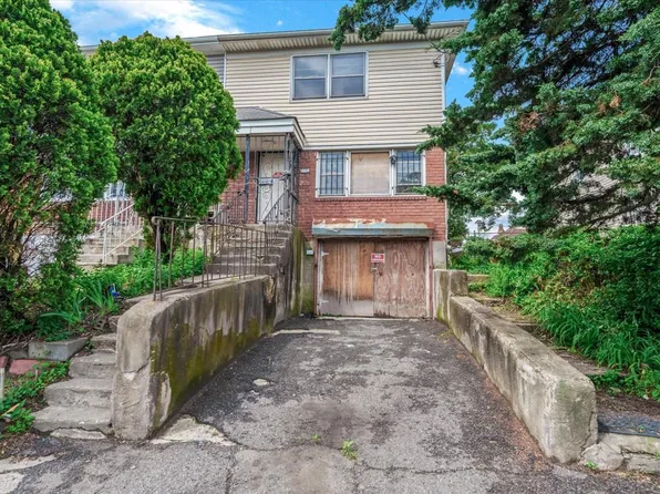 10514 Van Wyck Expressway, Richmond Hill S., NY 11419