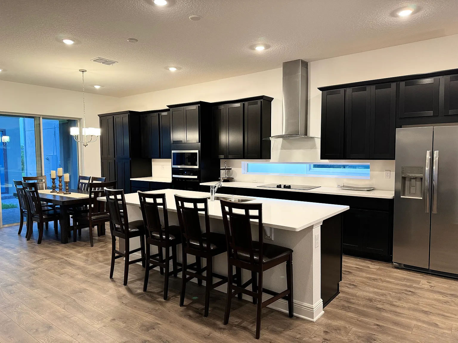 4 bed, 3.5 bath, 2980 sqft, $3,595 — Photo 4