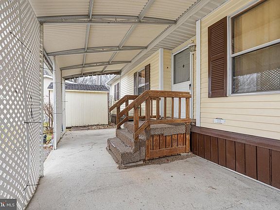 5th image of 111 Briarwood Rd