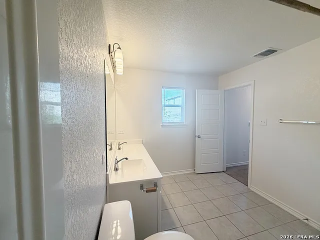 631 Anthem Ln — Photo 27