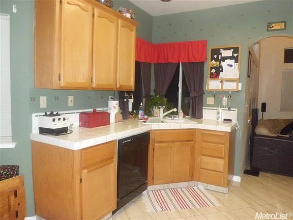 3rd image of 6008 Belfield Cir