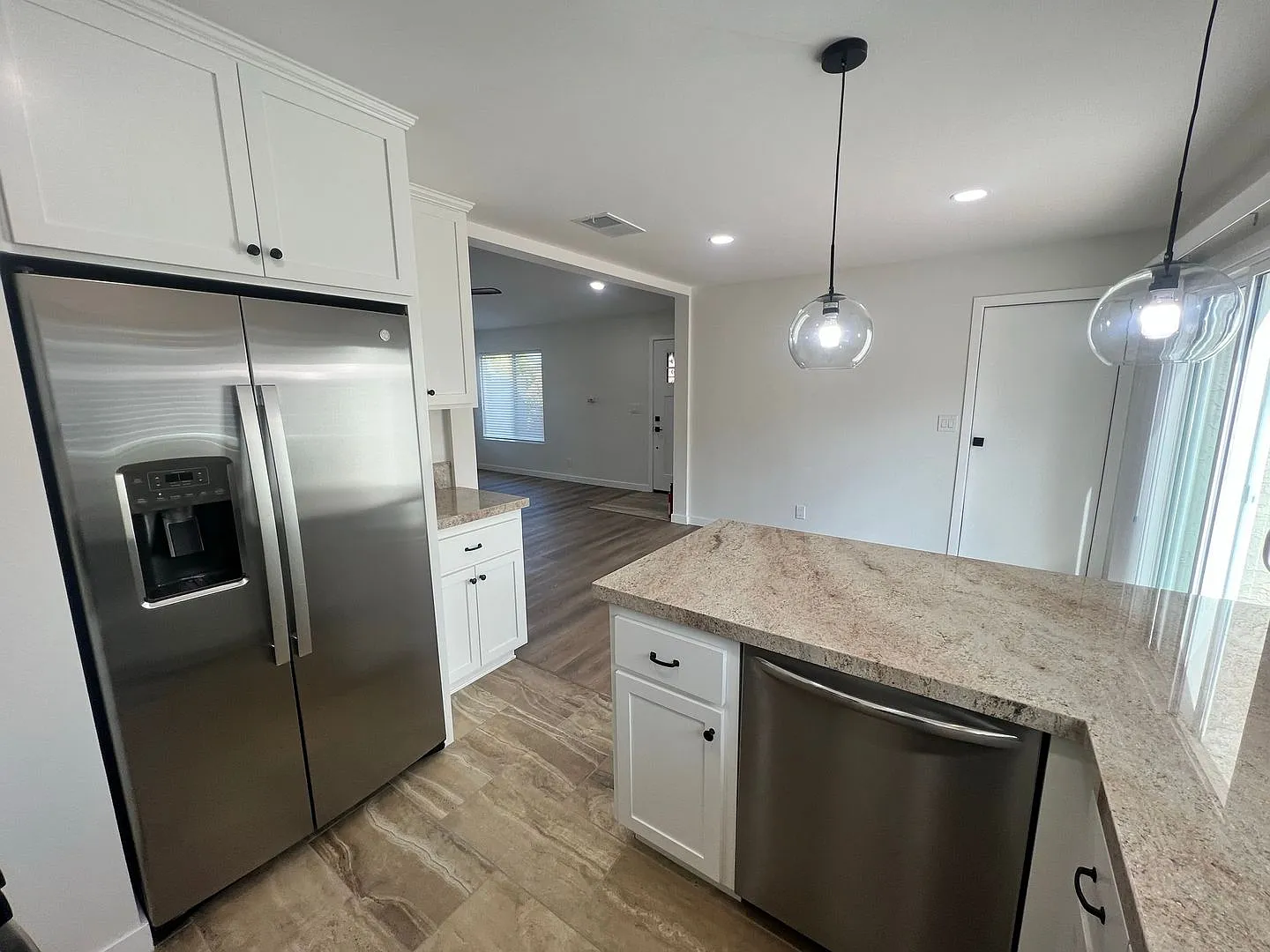 Fully Remodeled 3br/2ba Home In Rancho San Diego Available Now! — Photo 3