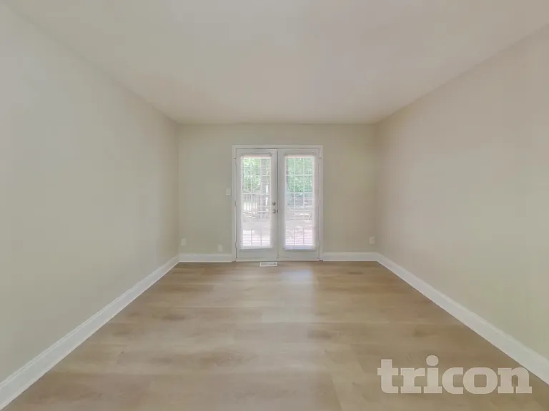 5911 Leatherwood Ln — Photo 6