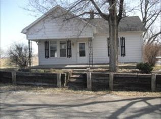 104 Taylor St, Dekalb, MO 64440