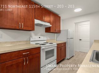 2711 NE 115th St #203, Seattle, WA 98125