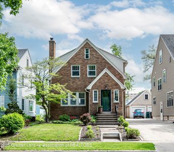 1719 W Hillsdale St, Lansing, MI, 48915