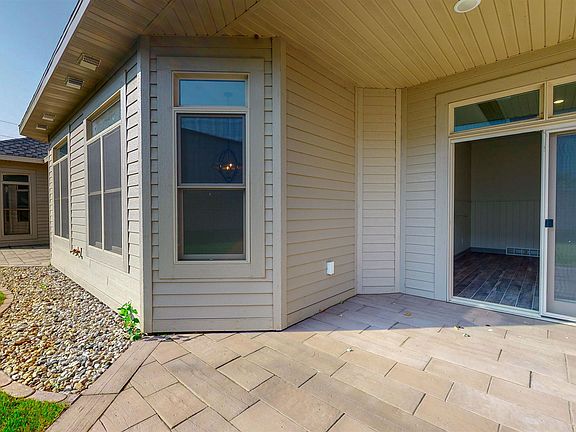 5th image of 15638 Lakeshore Dr