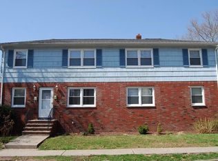 8 Hickory St, Bloomfield, NJ 07003
