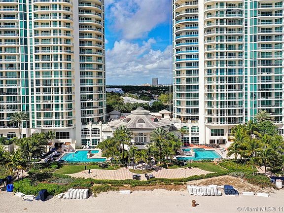 4th image of 16051 Collins Ave APT 1404