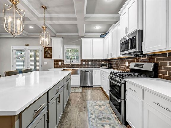 4th image of 316 Baylee Ridge Cir