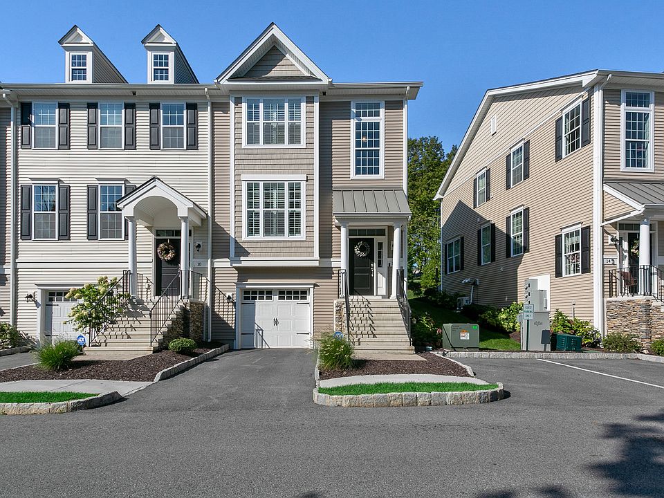 12 Moorland Drive