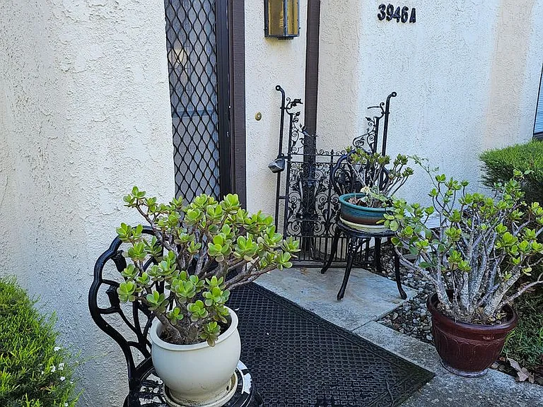 3946 Mesa Circle Dr #A — Photo 2