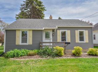 927 Genesee St, Waukesha, WI 53186