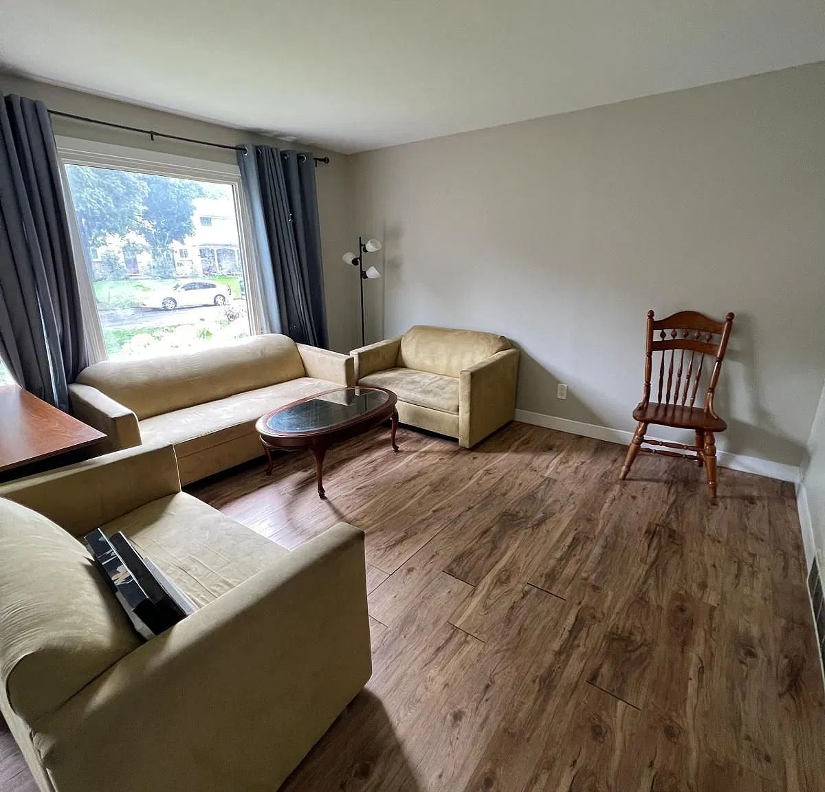 3 bed, $2,200 — Photo 4