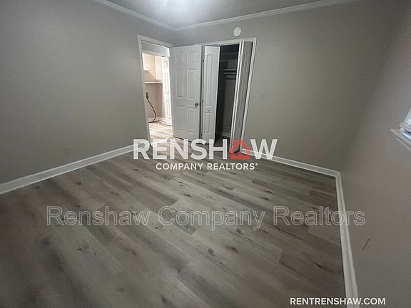 3rd image of 76 Crestwood Dr