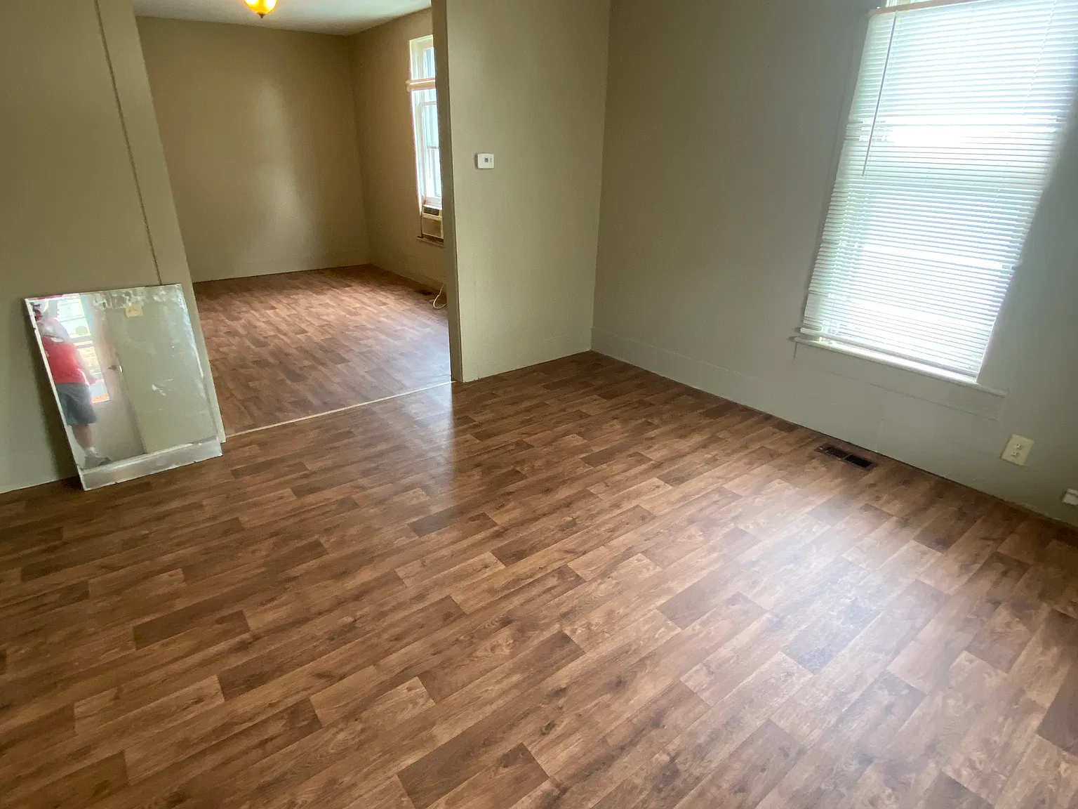 2 bed, 1070 sqft, $895 — Photo 3