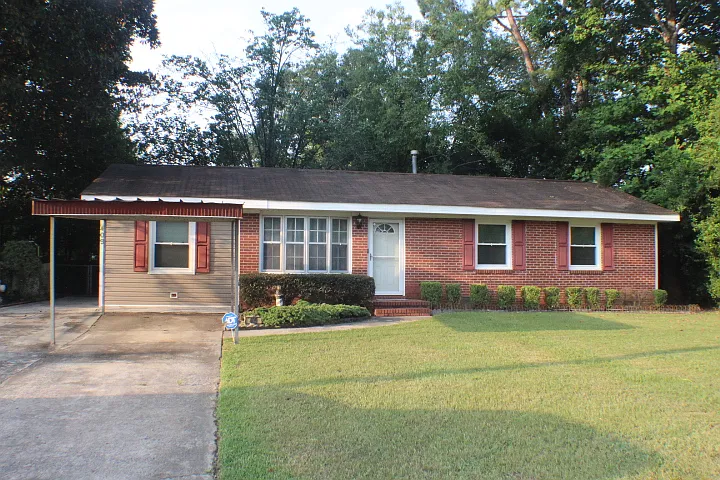 409 Willow Ave — Photo 1