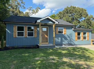 1565 Strawberry Ln NE, Cleveland, TN 37311