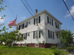 4 County St, Pawtucket, RI 02861