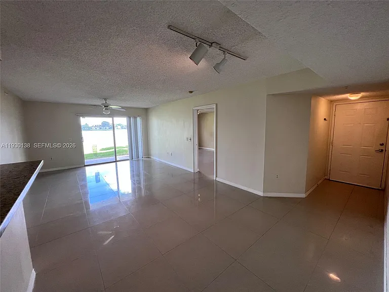5061 Wiles Rd #102 — Photo 4