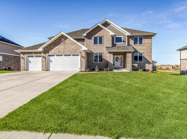 8022 Stanley Trl, Frankfort, IL 60423