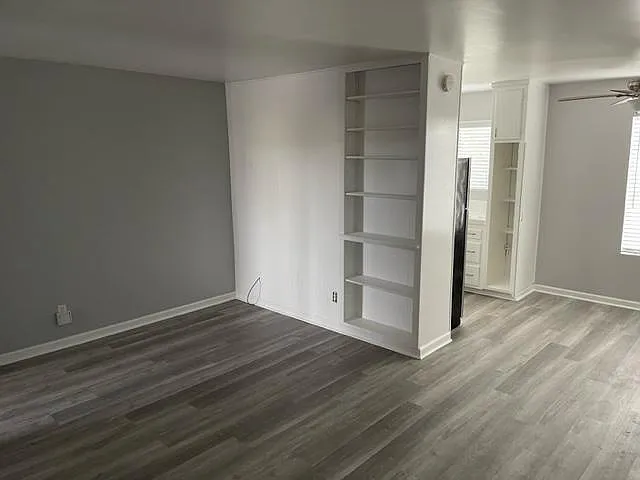 1875 Thomas Ave #11 — Photo 5