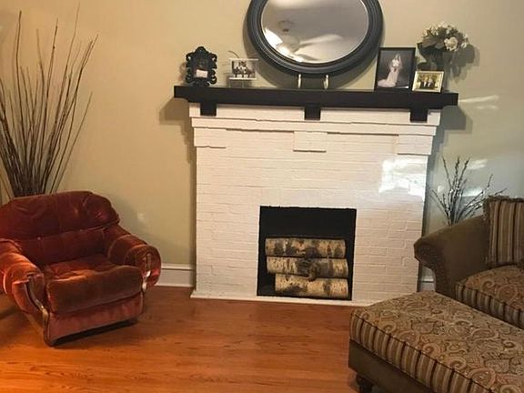 3rd image of 4337 N Wolcott Ave #2