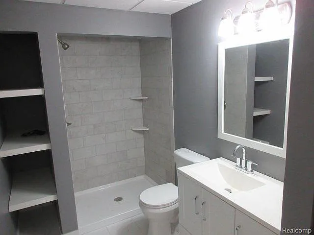 35600 Union Lake Rd #A — Photo 6