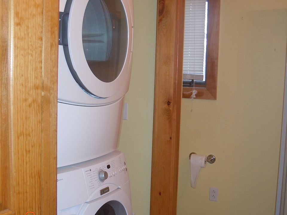 Full size washer/dryer in first floor bathroom