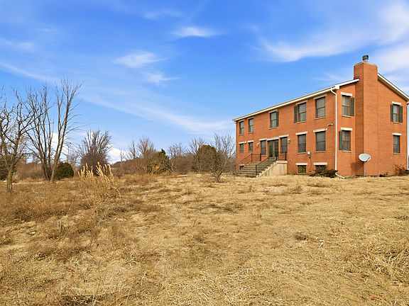 5th image of 3837 E 30th Rd