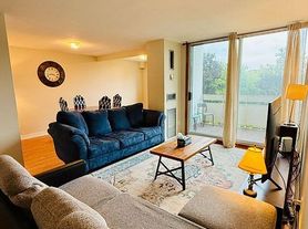 20 Edgecliff Golfway