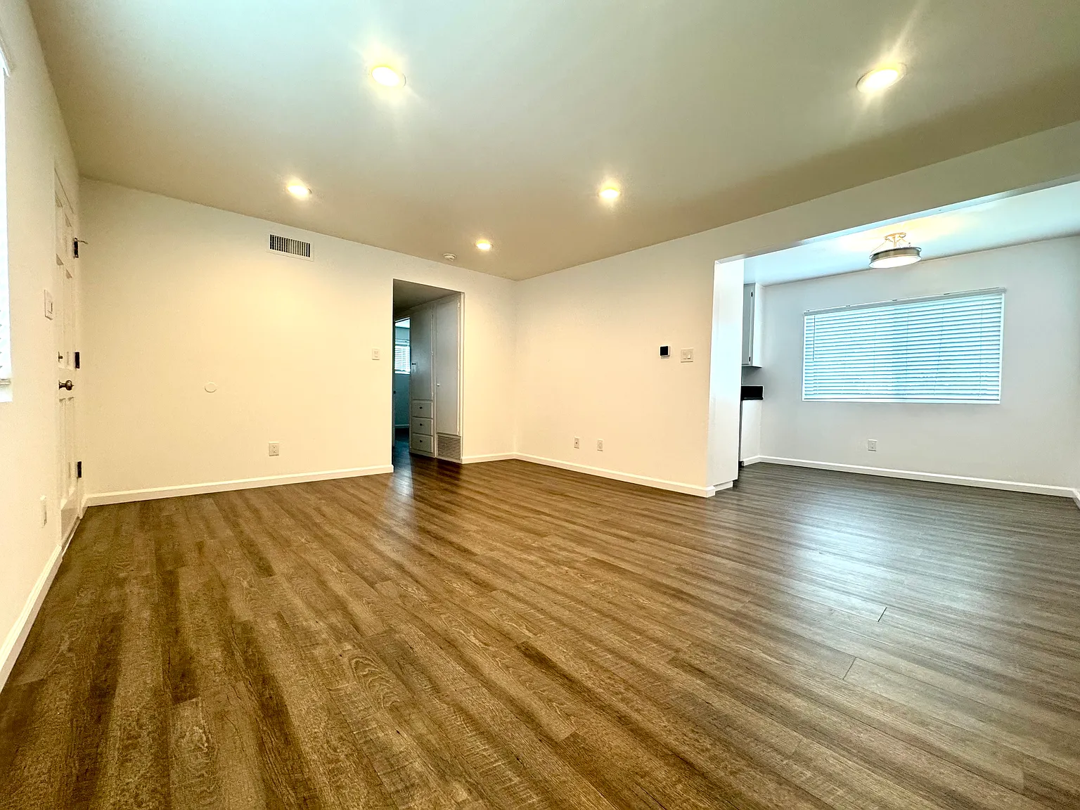 1301 Amapola Ave — Photo 3