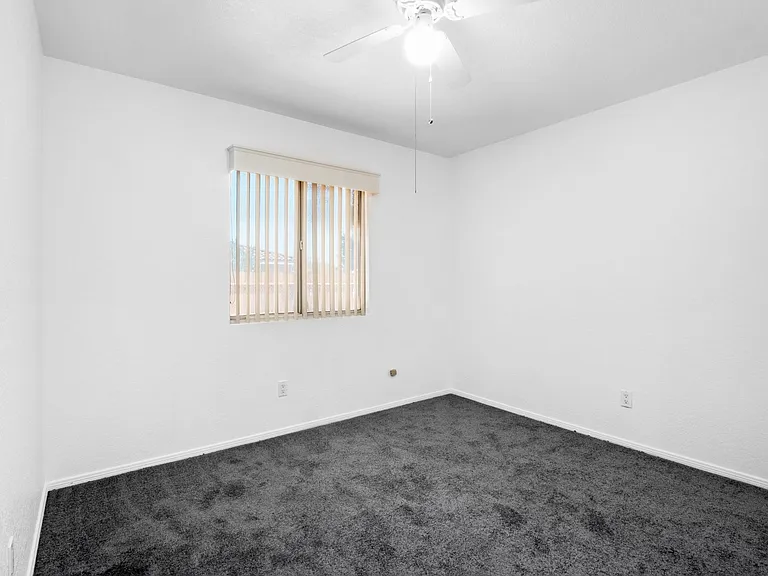 10717 Keller Dr — Photo 11