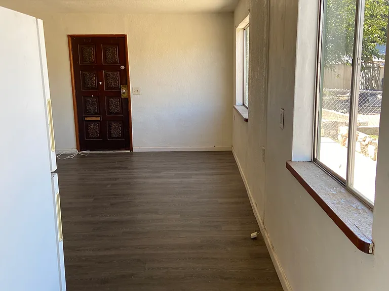 3720 Suhre St #B — Photo 14
