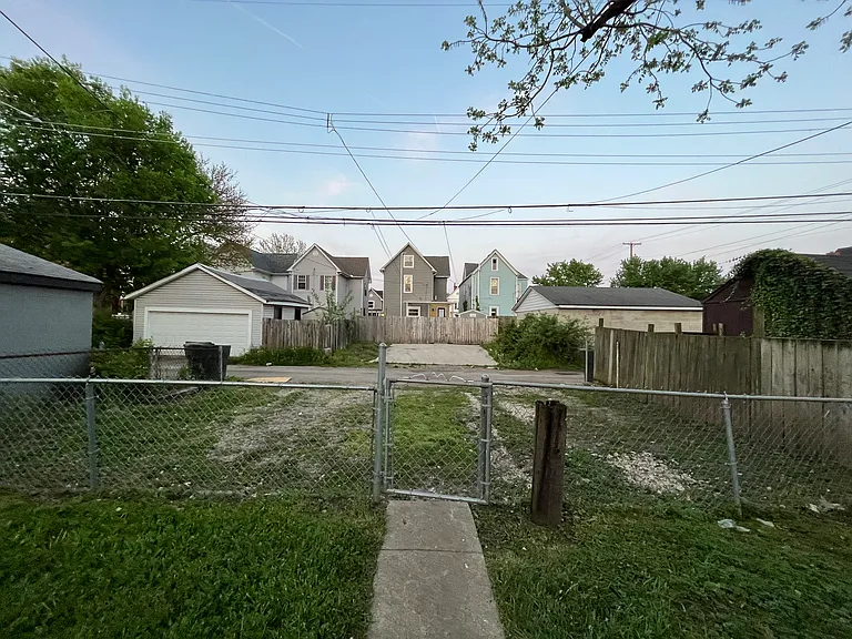 88 Hawkes Ave — Photo 31
