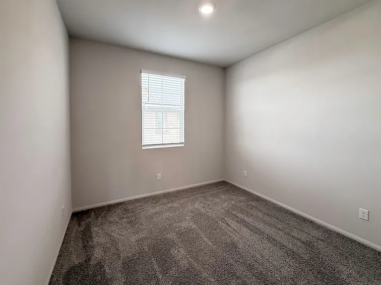 28076 Melrose Dr — Photo 48