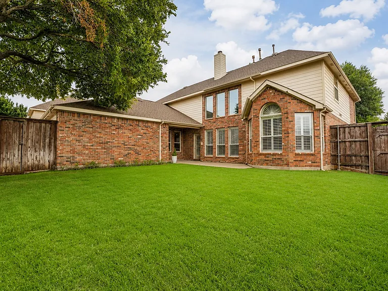 4453 Red Barn Dr — Photo 37