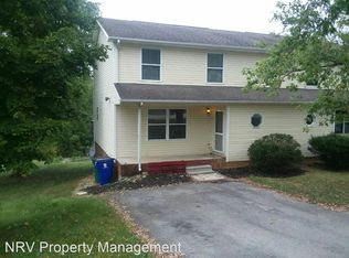 595 Kamran Dr NW, Christiansburg, VA 24073