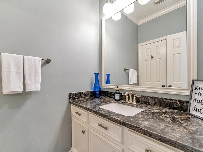 8311 Shoregrove Dr — Photo 23