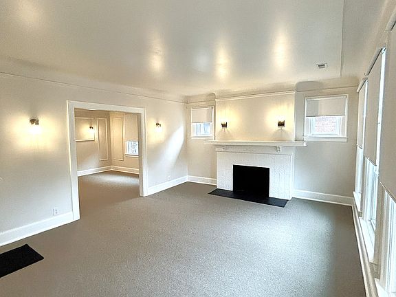 5th image of 3324 Fullerton Ave