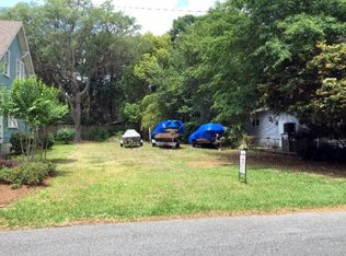 241 Peachtree St, Saint Simons Island, GA 31522