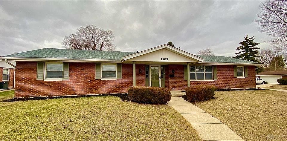 1st image of 1309 Redbud Dr
