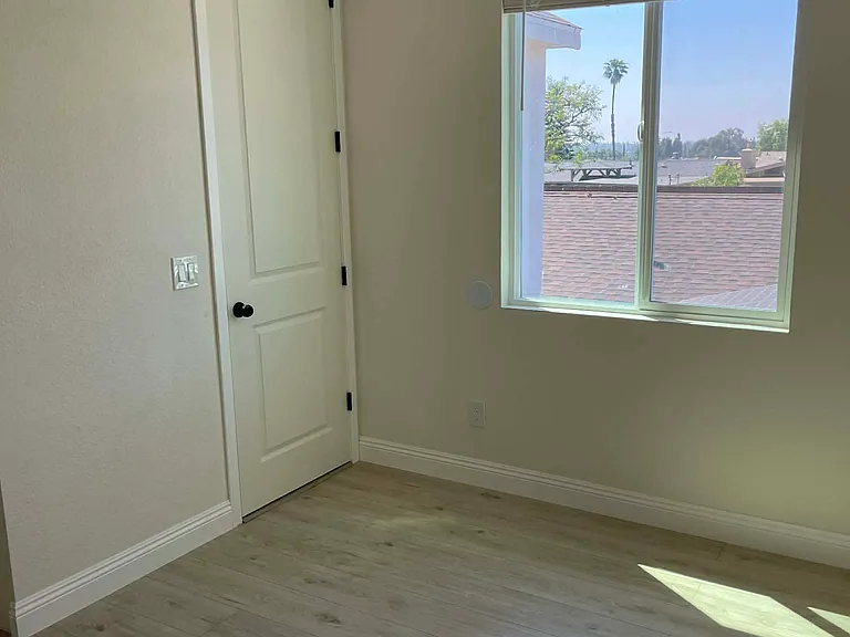 5337 Saxon St — Photo 18