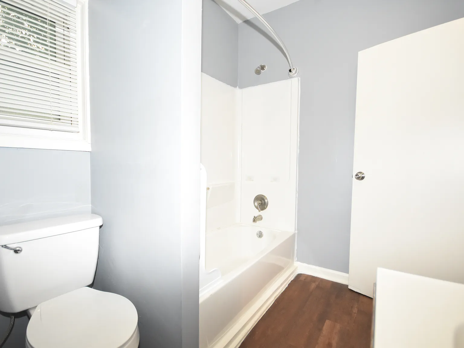3 bed, 950 sqft, $1,650 — Photo 3